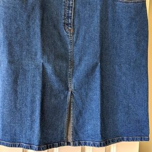 Jean Skirt 18W Villager Sport Woman, like new front pockets